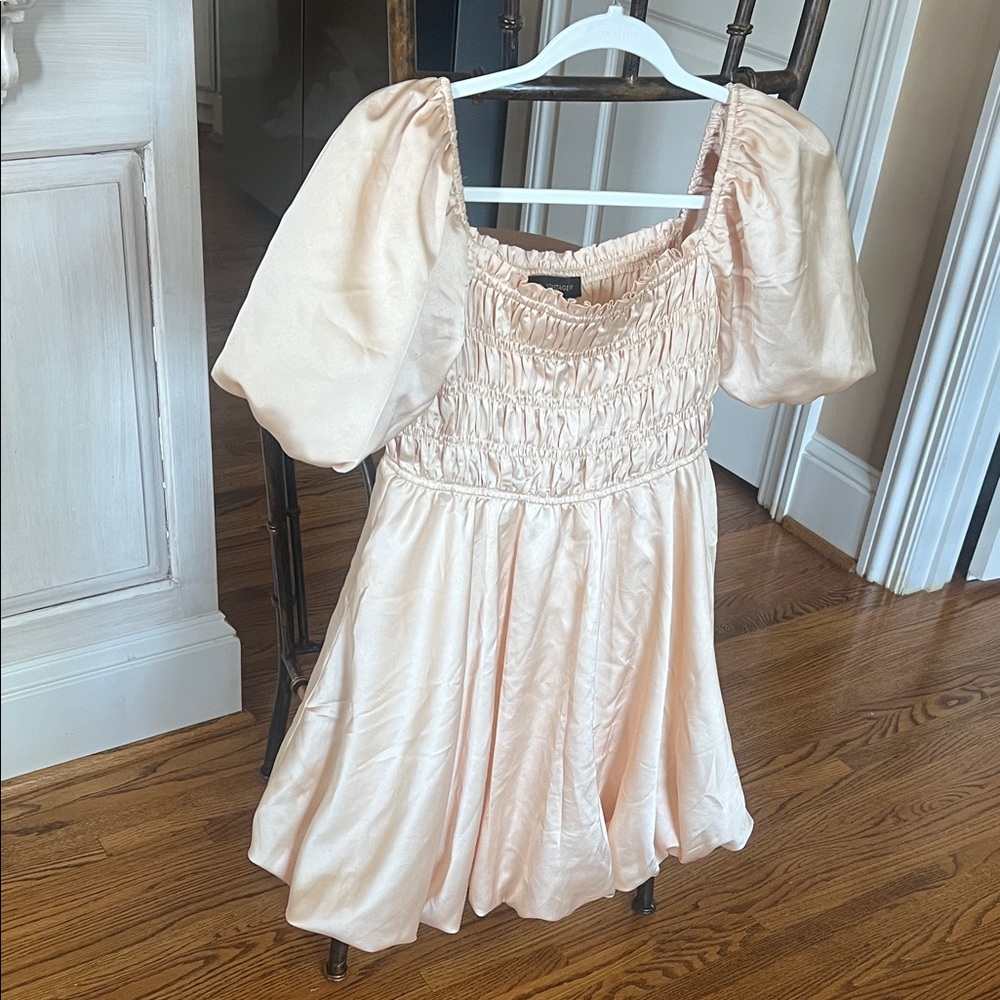 Women’s small Elegant Cream bubble hem Party Dress